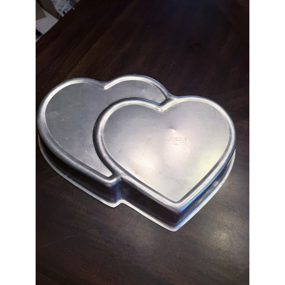 Vintage Wilton 1979 Double Heart Cake Pan Molded 502–1522